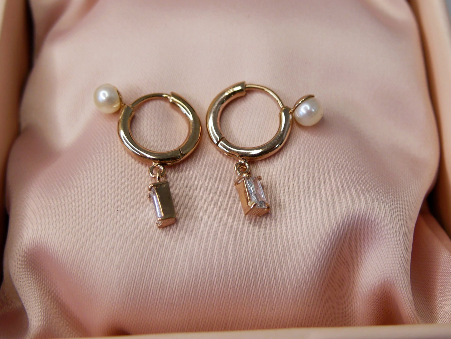 Mia Hoop Earrings